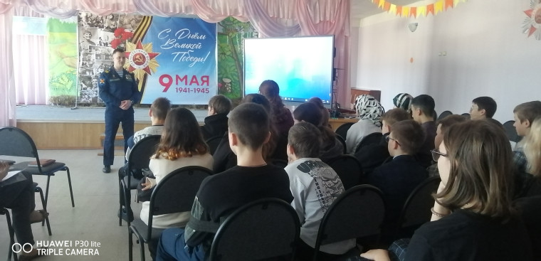 Участник СВО в гостях у обучающихся.